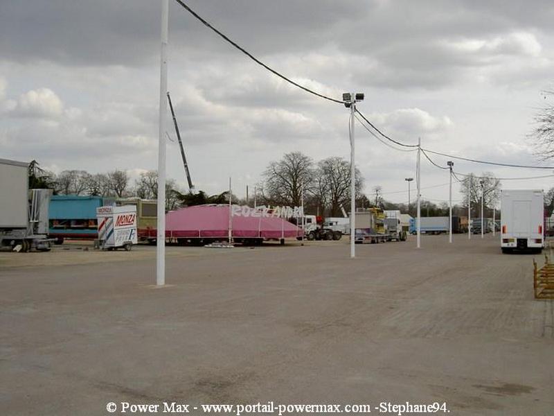 Foire-du-Trone-2005-montage-2005-110