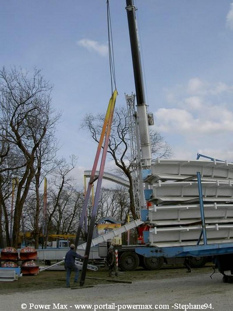 Foire-du-Trone-2005-montage-2005-126