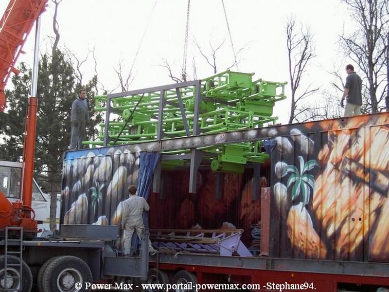 Foire-du-Trone-2005-montage-2005-137