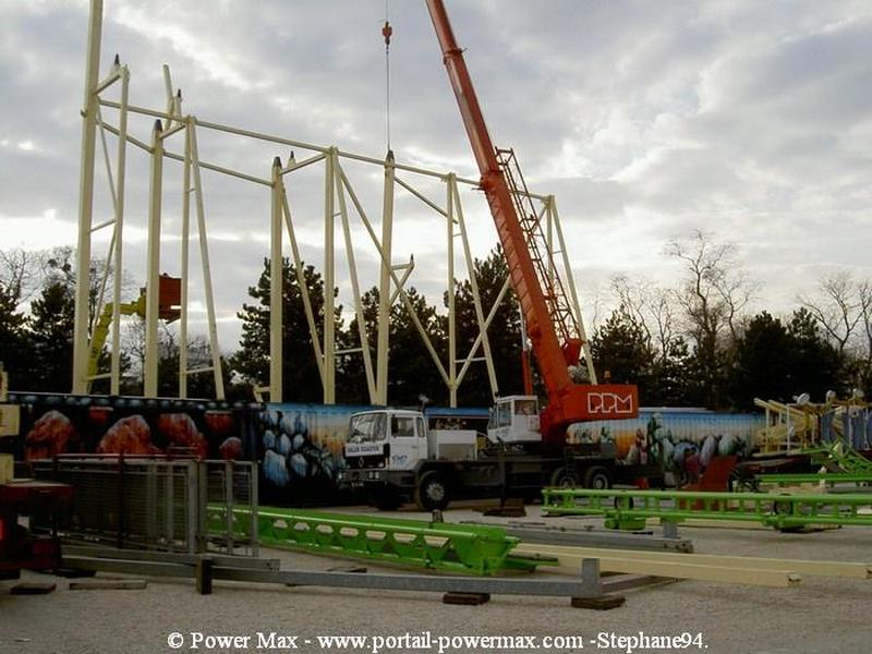 Foire-du-Trone-2005-montage-2005-167