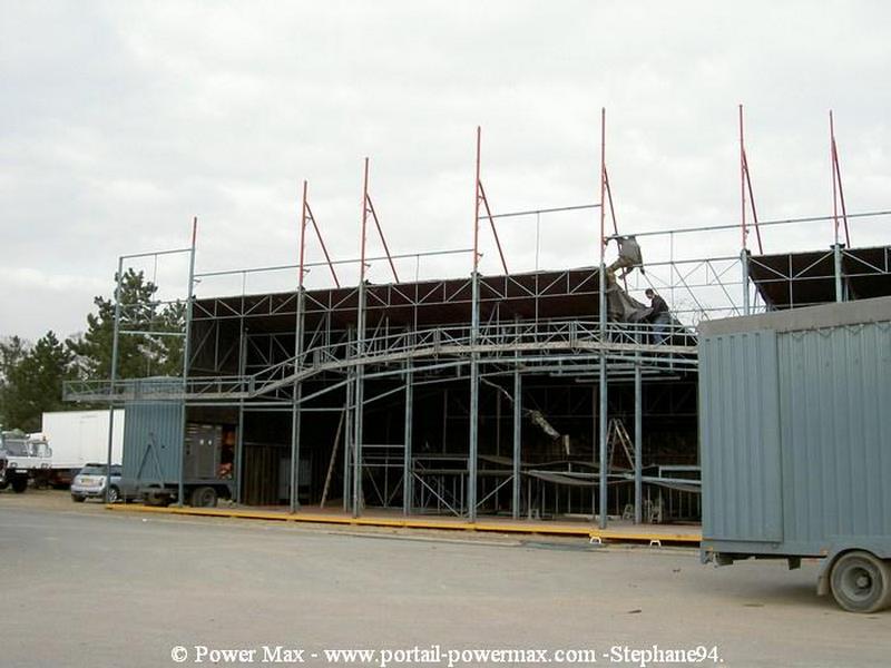 Foire-du-Trone-2005-montage-2005-170