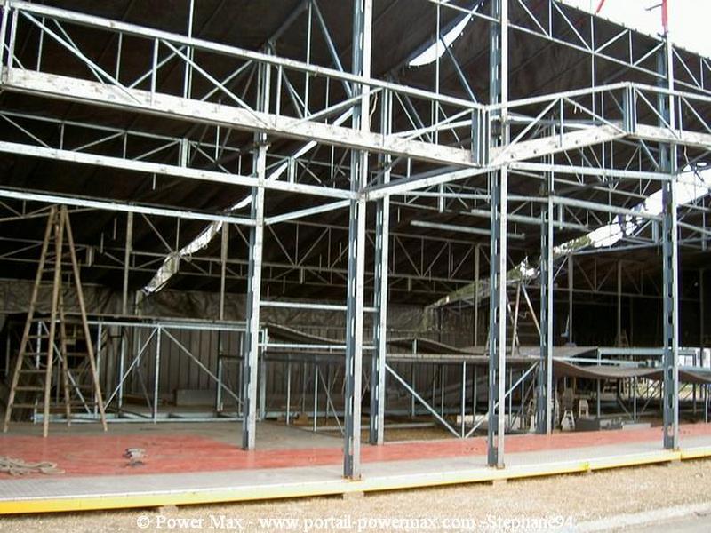 Foire-du-Trone-2005-montage-2005-171