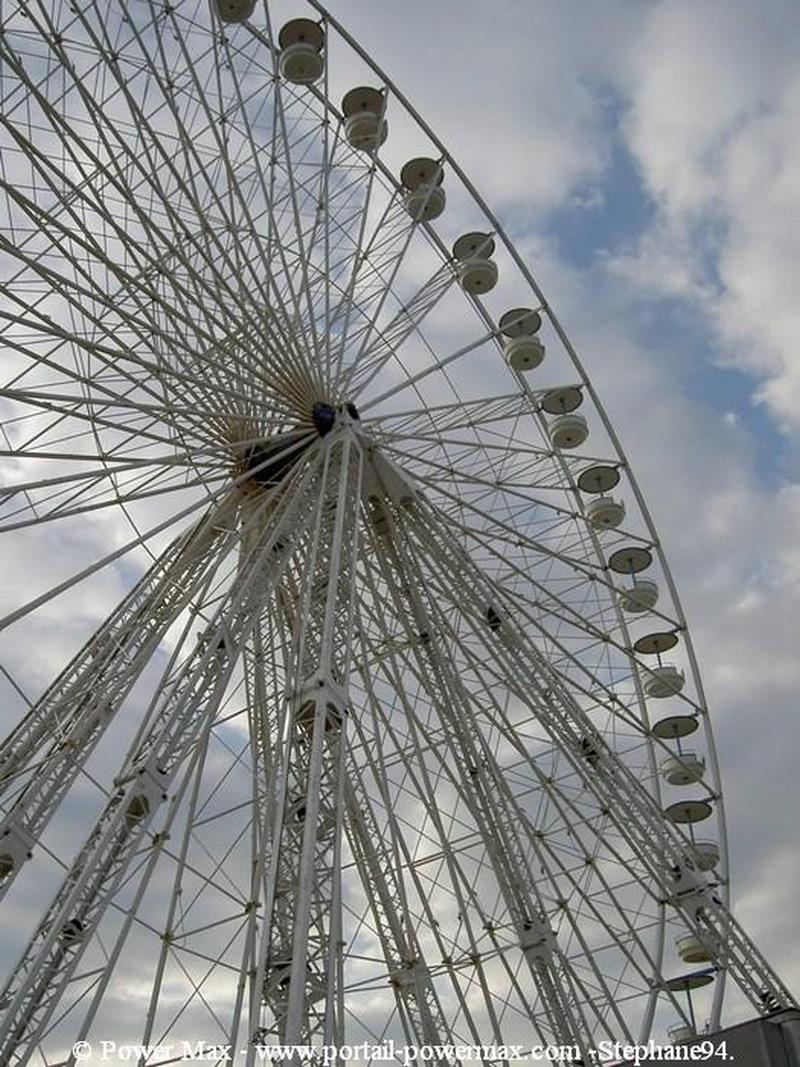 Foire-du-Trone-2005-montage-2005-178
