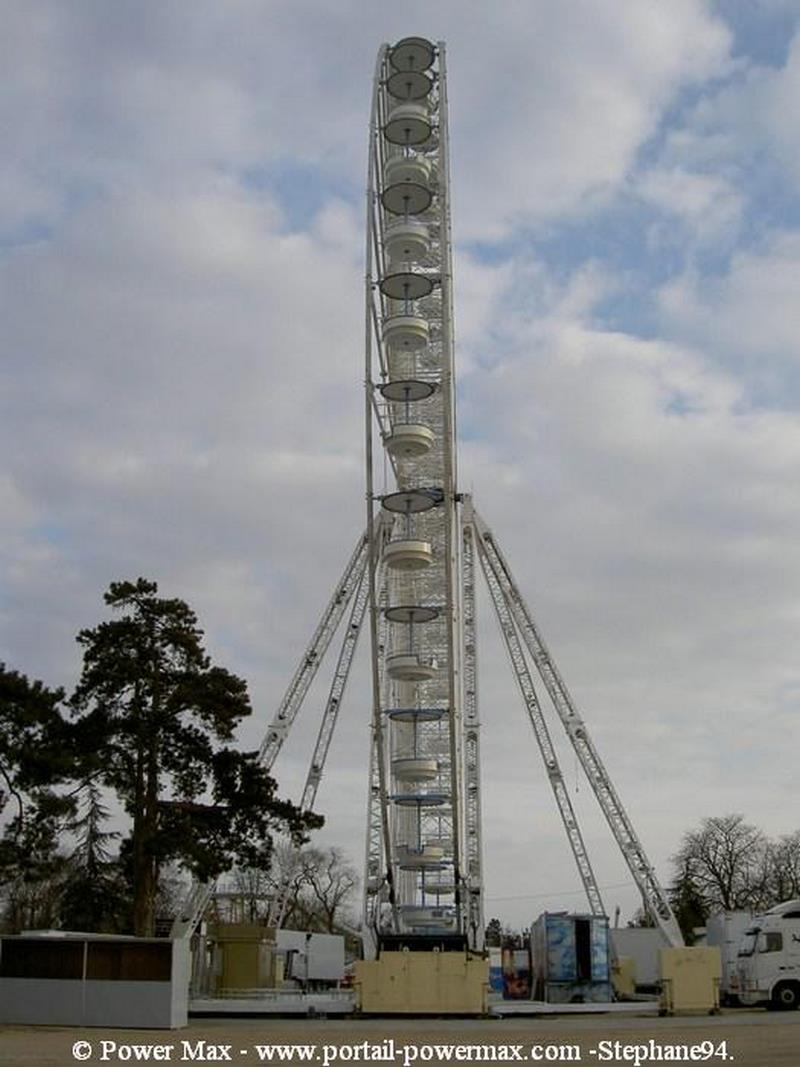 Foire-du-Trone-2005-montage-2005-181