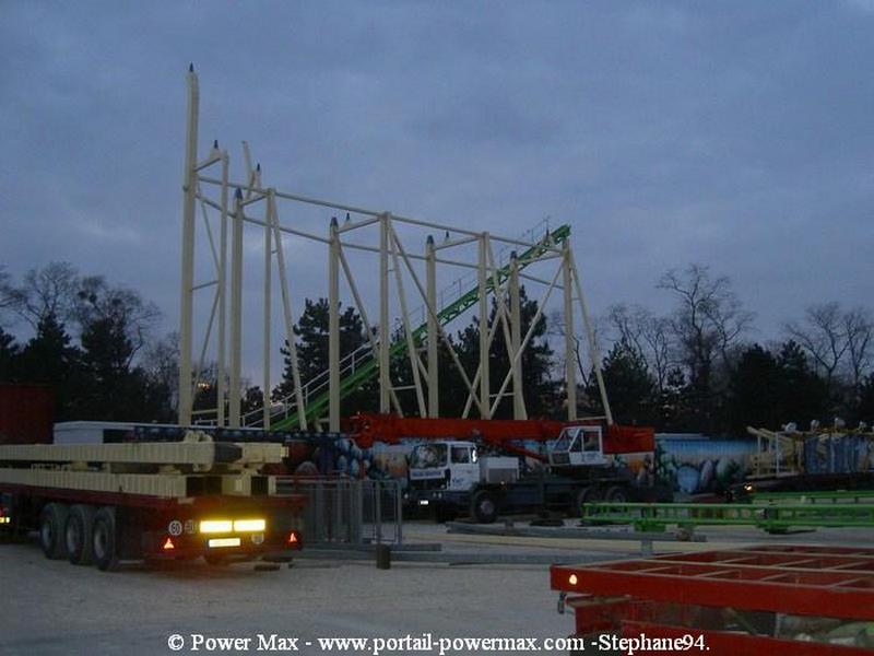 Foire-du-Trone-2005-montage-2005-213