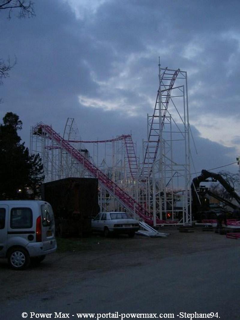 Foire-du-Trone-2005-montage-2005-214