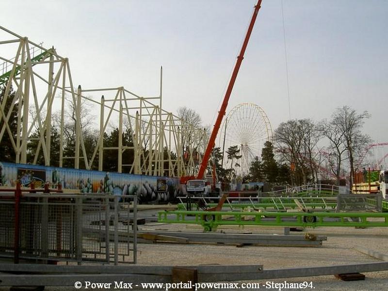Foire-du-Trone-2005-montage-2005-227