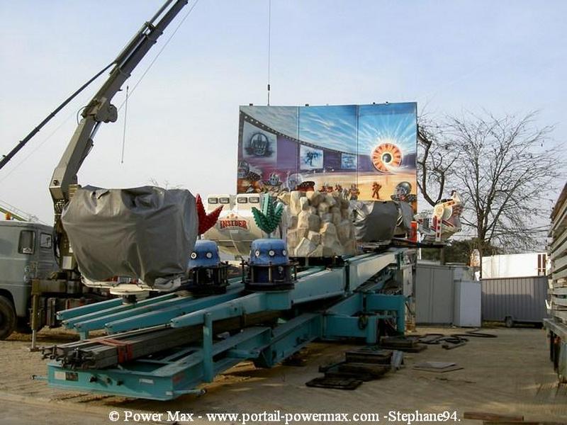 Foire-du-Trone-2005-montage-2005-233