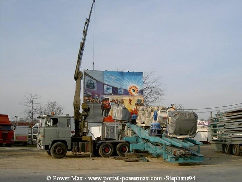 Foire-du-Trone-2005-montage-2005-234