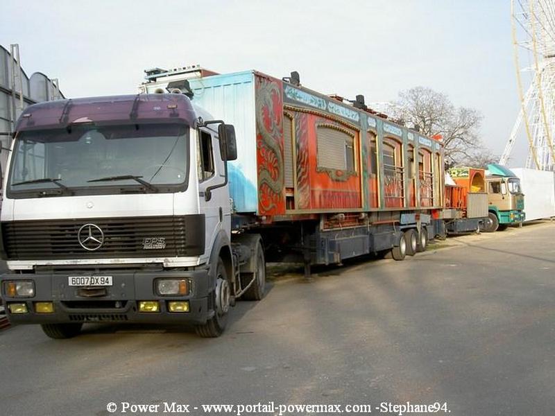 Foire-du-Trone-2005-montage-2005-239