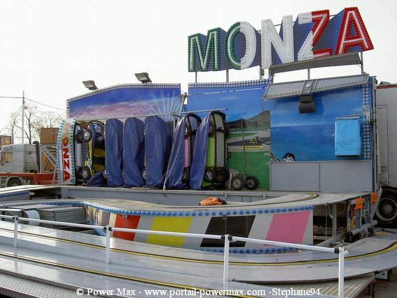 Foire-du-Trone-2005-montage-2005-251