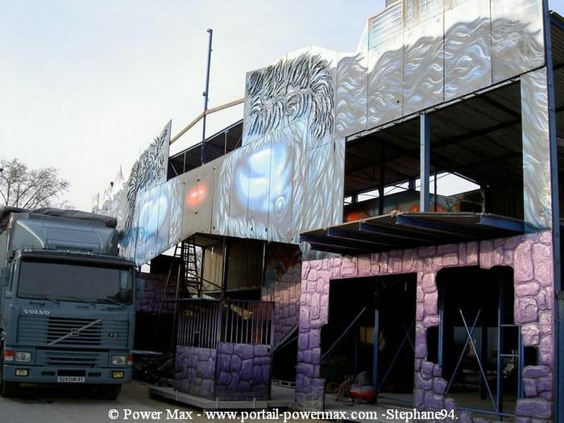 Foire-du-Trone-2005-montage-2005-258