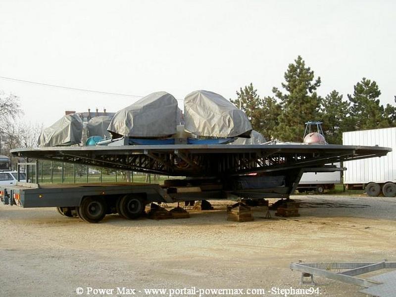 Foire-du-Trone-2005-montage-2005-259