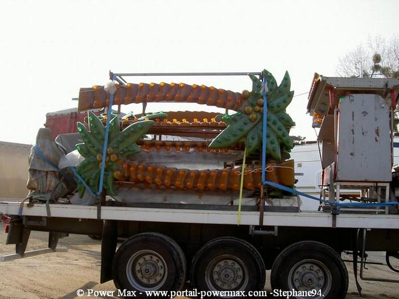 Foire-du-Trone-2005-montage-2005-263