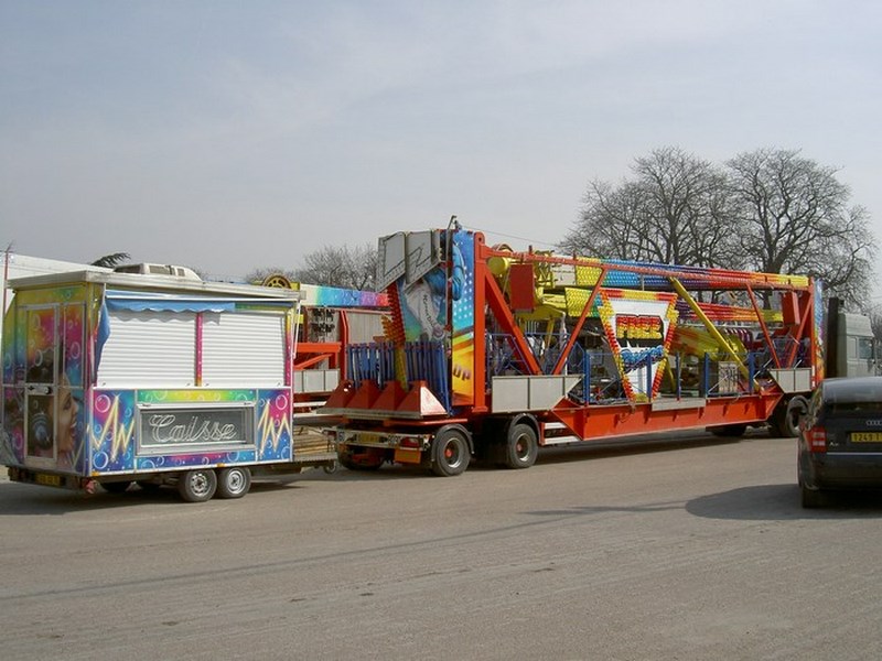 Foire-du-Trone-2005-montage-2005-283