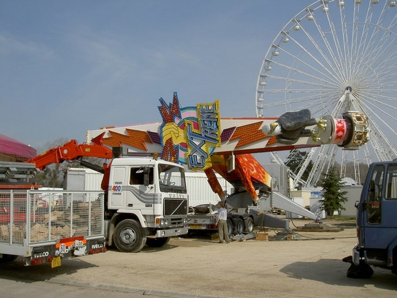 Foire-du-Trone-2005-montage-2005-285