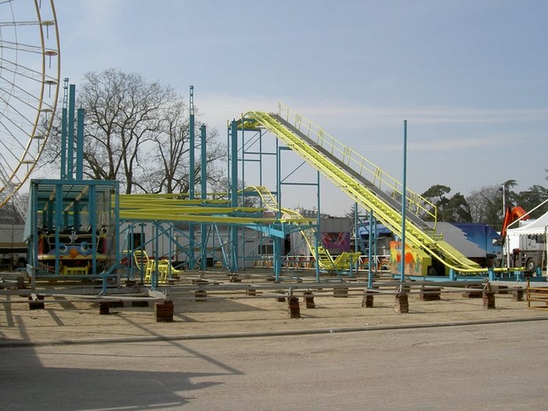 Foire-du-Trone-2005-montage-2005-291