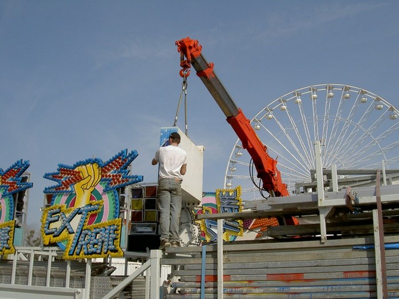 Foire-du-Trone-2005-montage-2005-298