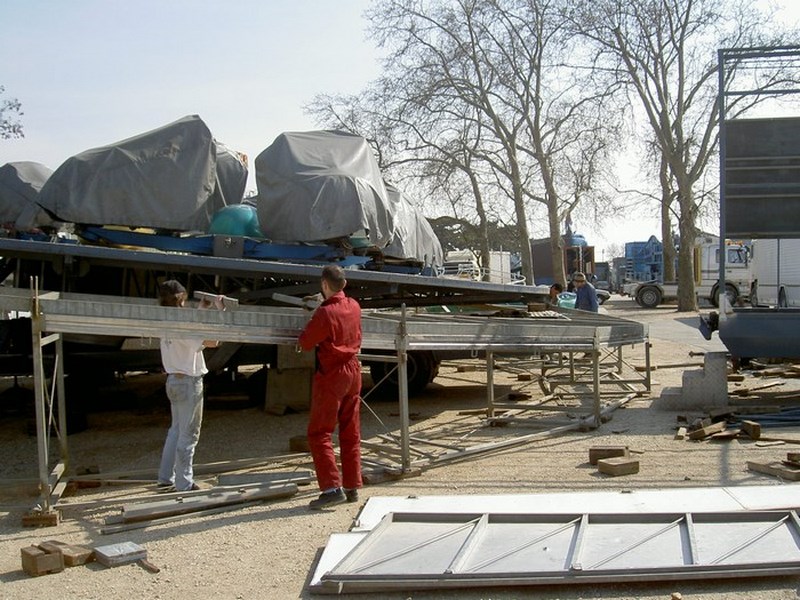 Foire-du-Trone-2005-montage-2005-311