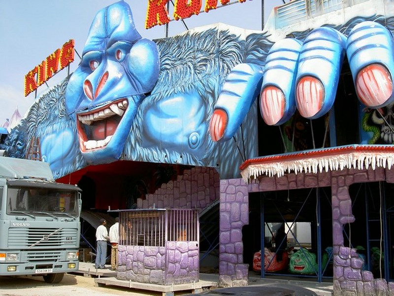 Foire-du-Trone-2005-montage-2005-316