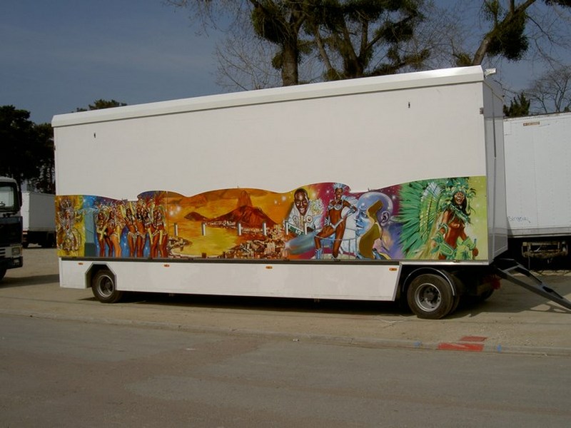 Foire-du-Trone-2005-montage-2005-318