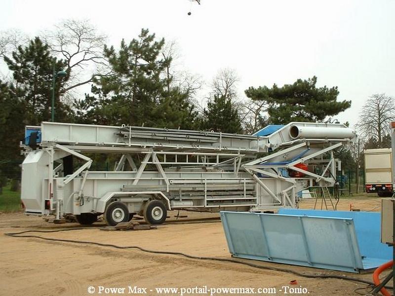 Foire-du-Trone-2005-montage-2005-34