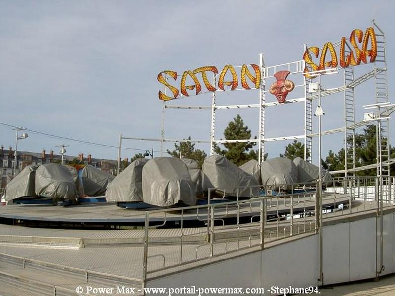 Foire-du-Trone-2005-montage-2005-341