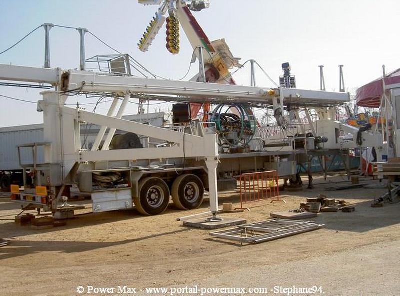 Foire-du-Trone-2005-montage-2005-368
