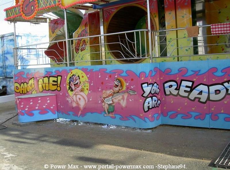 Foire-du-Trone-2005-montage-2005-384