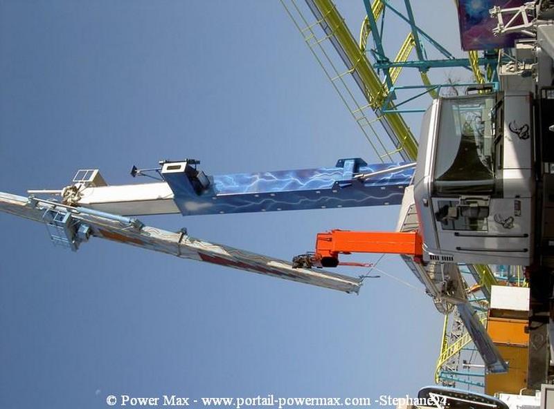 Foire-du-Trone-2005-montage-2005-401