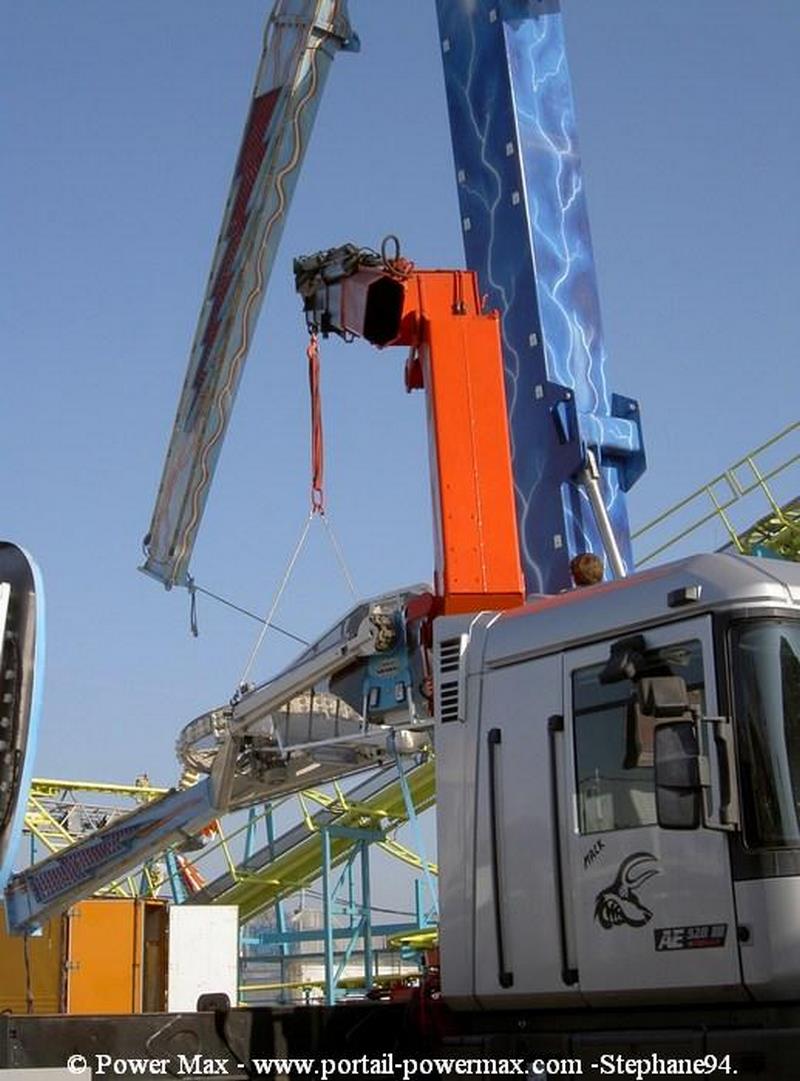 Foire-du-Trone-2005-montage-2005-402