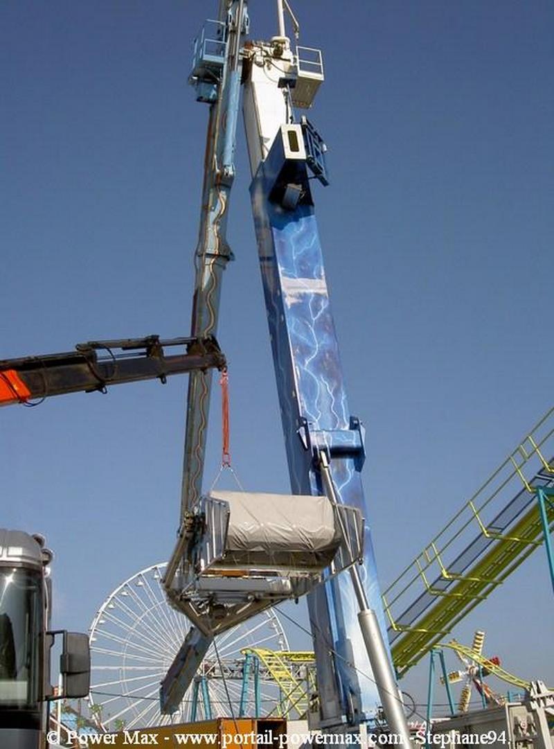 Foire-du-Trone-2005-montage-2005-403