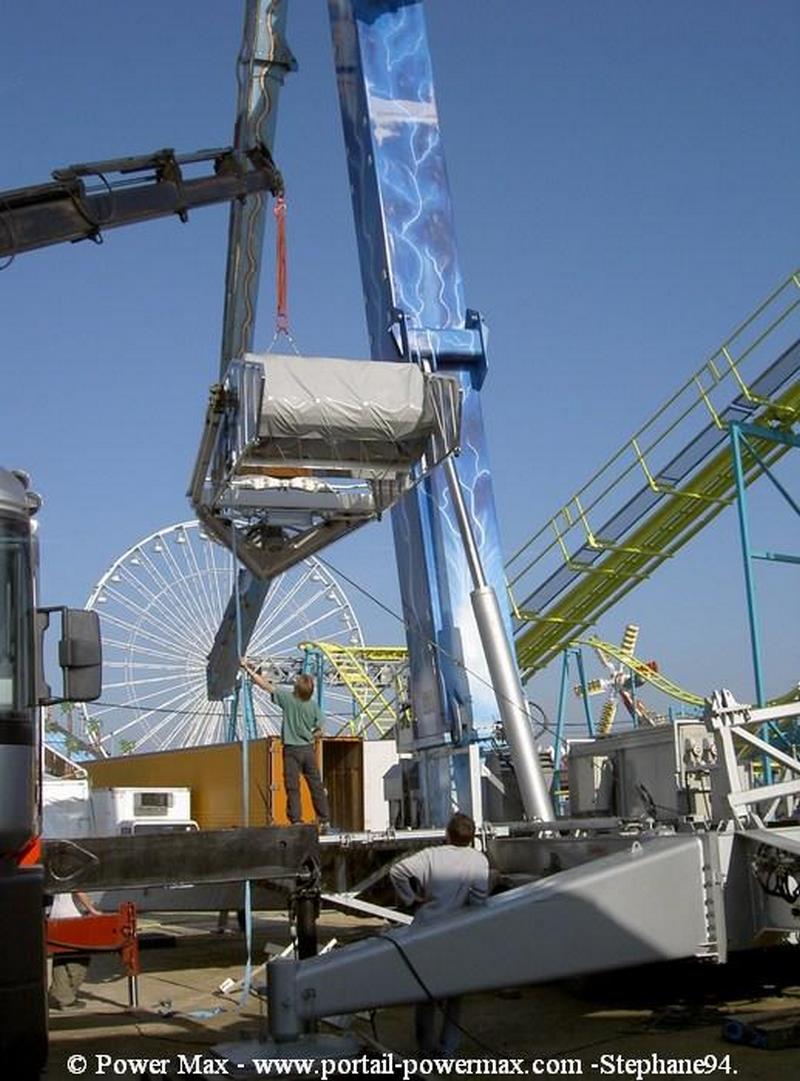Foire-du-Trone-2005-montage-2005-404