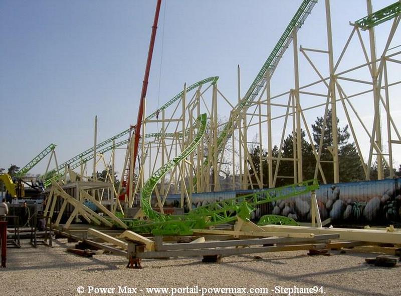 Foire-du-Trone-2005-montage-2005-412