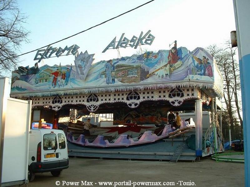 Foire-du-Trone-2005-montage-2005-431