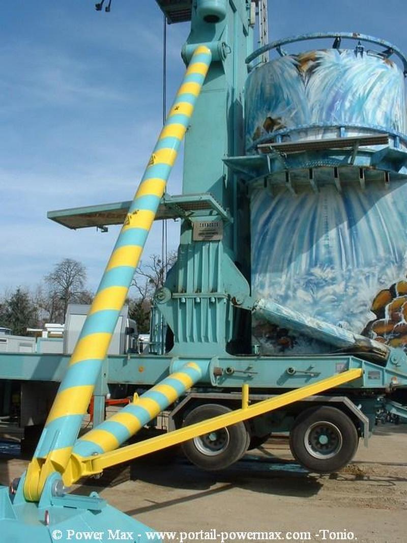 Foire-du-Trone-2005-montage-2005-446