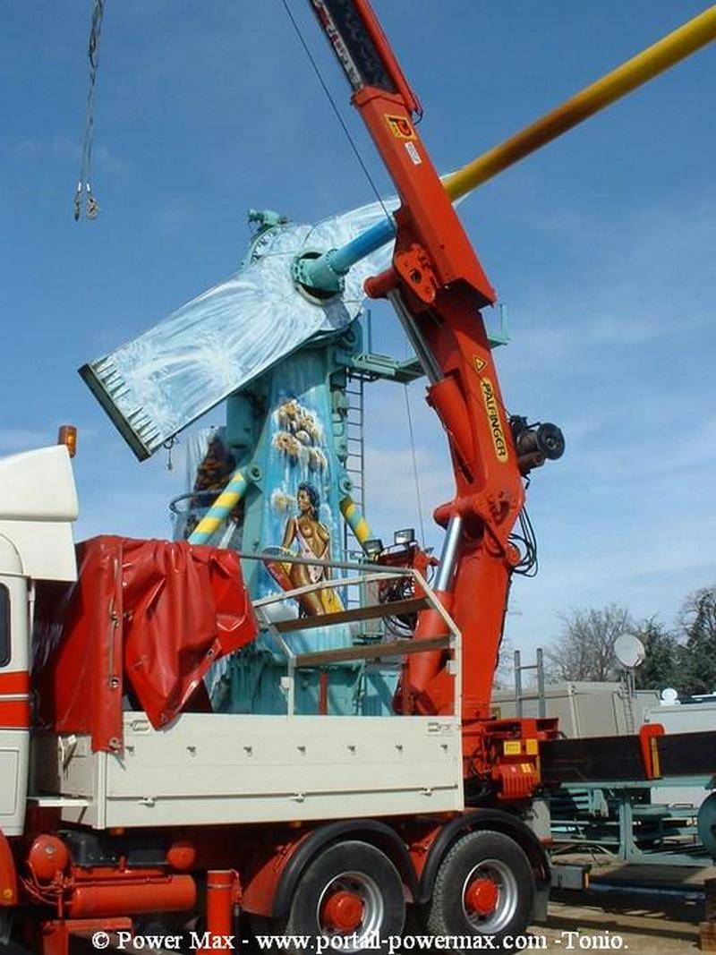 Foire-du-Trone-2005-montage-2005-447