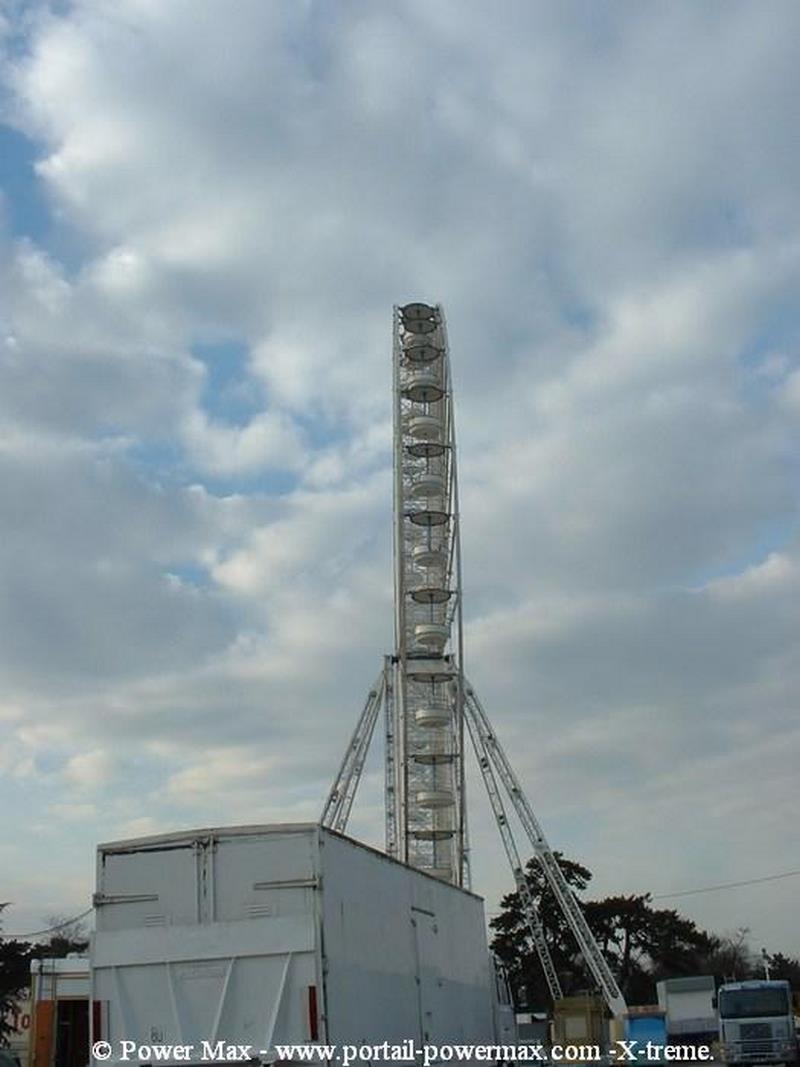 Foire-du-Trone-2005-montage-2005-464
