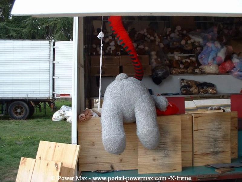 Foire-du-Trone-2005-montage-2005-470