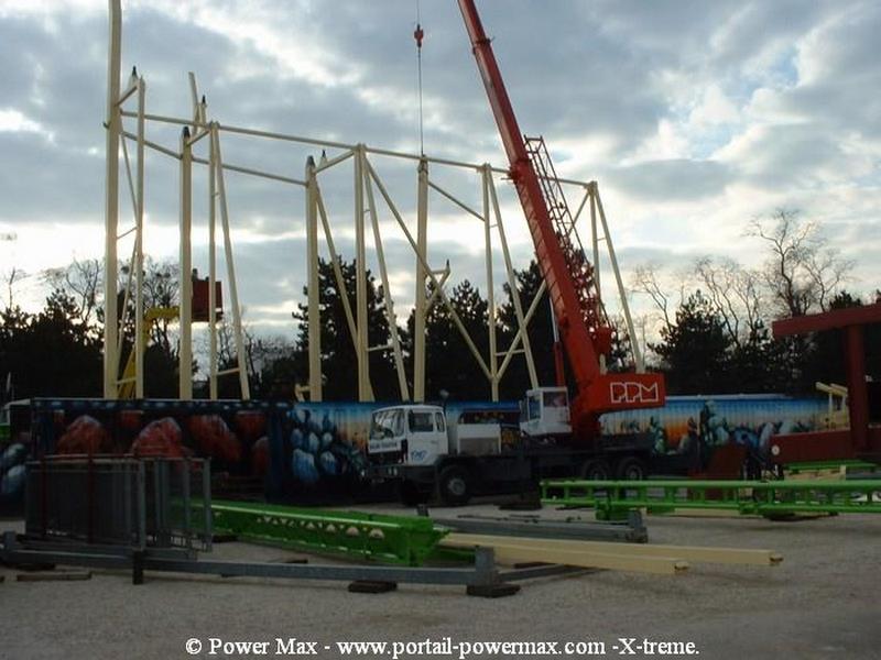 Foire-du-Trone-2005-montage-2005-474