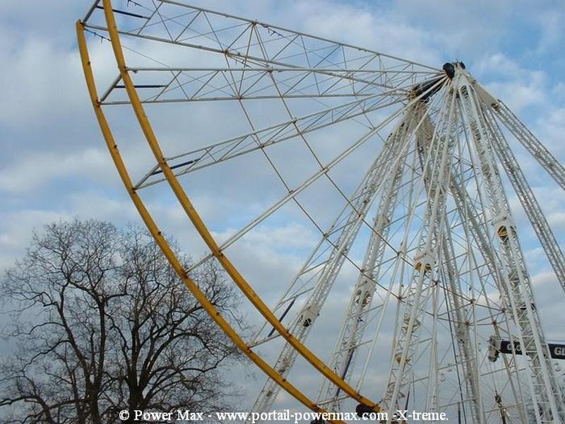 Foire-du-Trone-2005-montage-2005-478