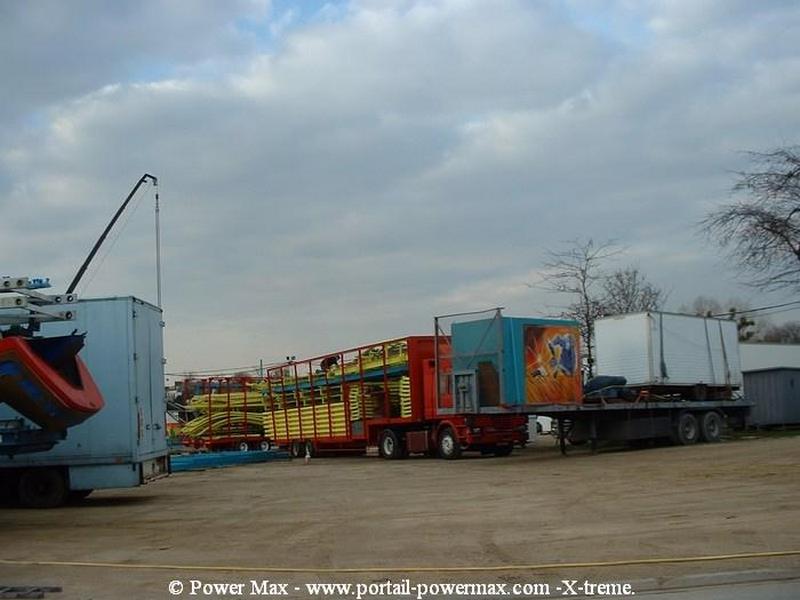 Foire-du-Trone-2005-montage-2005-482
