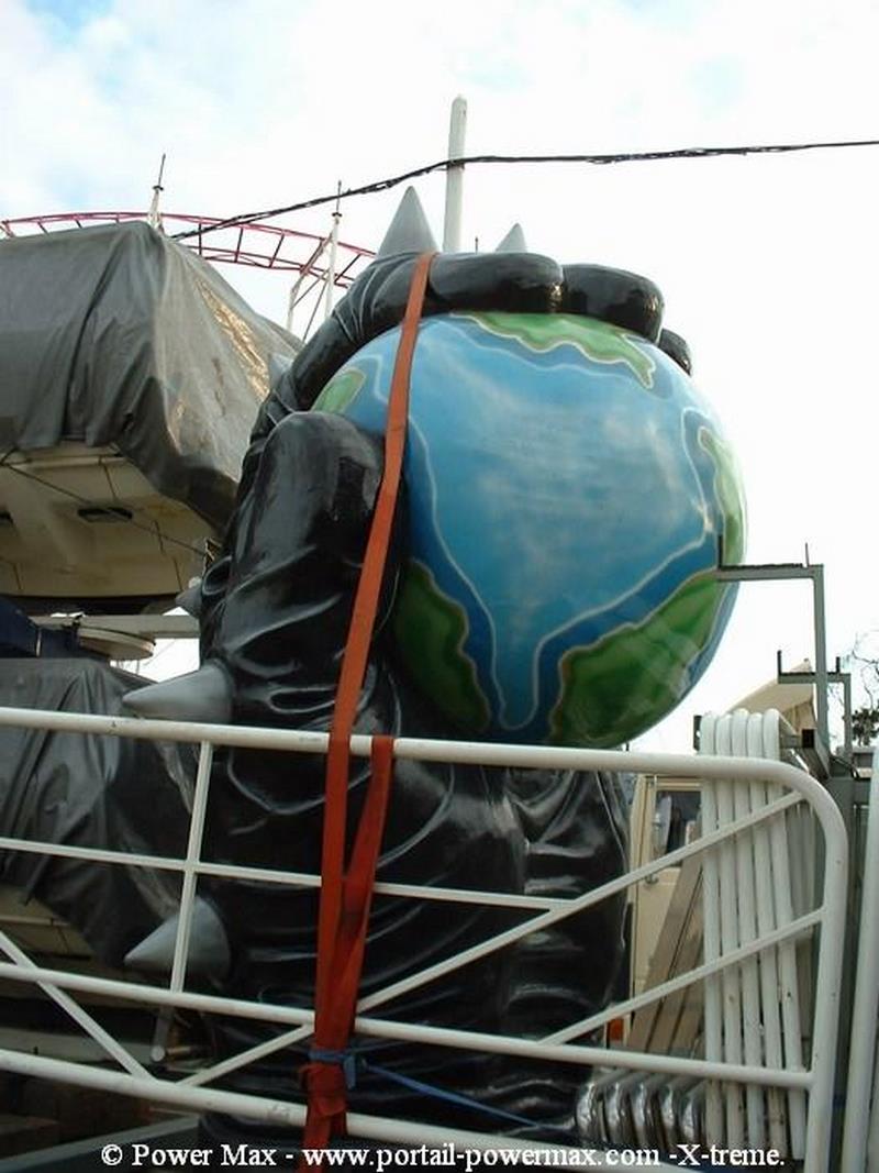 Foire-du-Trone-2005-montage-2005-489