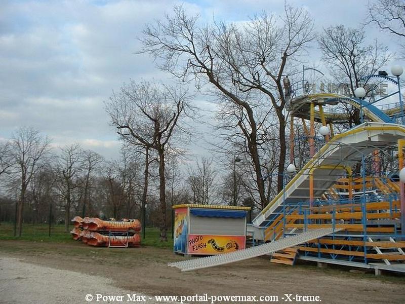 Foire-du-Trone-2005-montage-2005-497