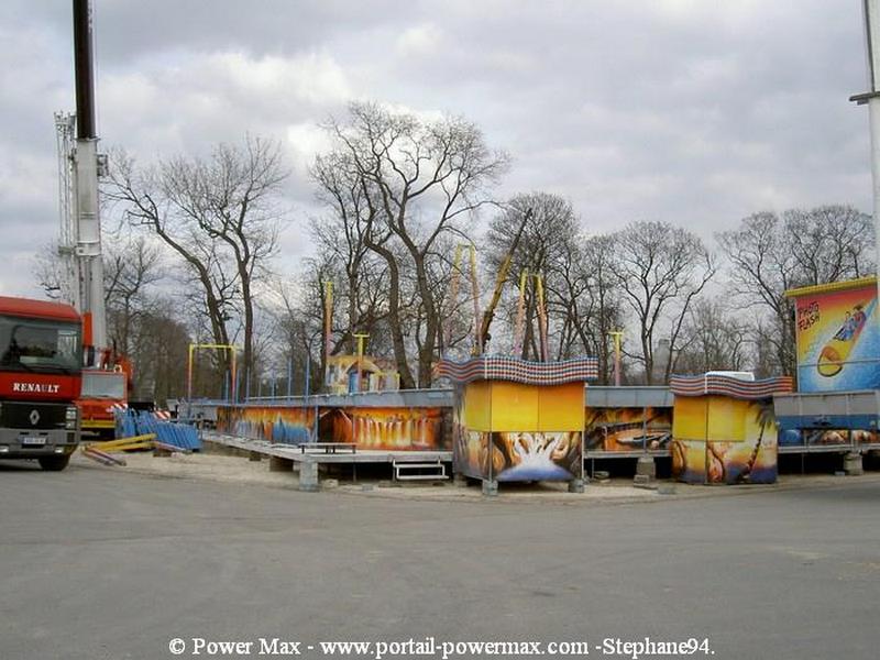 Foire-du-Trone-2005-montage-2005-78