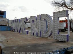 Foire-du-Trone-2005-montage-2005-129