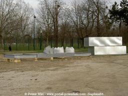 Foire-du-Trone-2005-montage-2005-174
