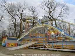 Foire-du-Trone-2005-montage-2005-176