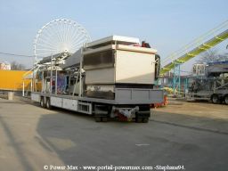 Foire-du-Trone-2005-montage-2005-241