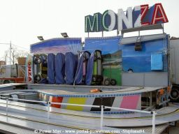 Foire-du-Trone-2005-montage-2005-251